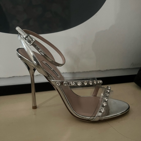 MIU MIU
Miu Miu Women's 5X390C Sparkle Leather High Heel Sandals Shoes - Picture 5 of 9